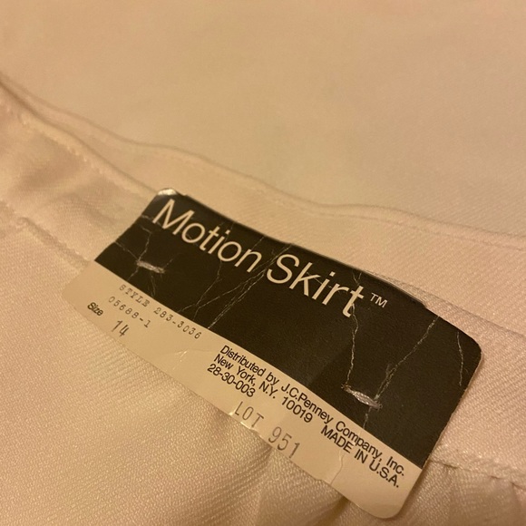 Vintage White Midi Skirt - Picture 10 of 15